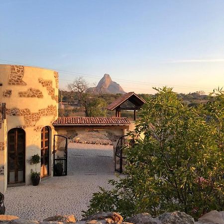 Suites Campestres Montebello Берналь Екстер'єр фото
